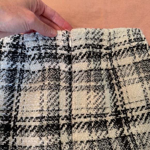 LOFT Tweed Metallic Plaid Skirt - Picture 7 of 8